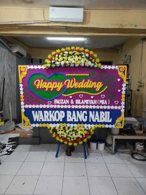 Papan Bunga di Petompon Gajahmungkur