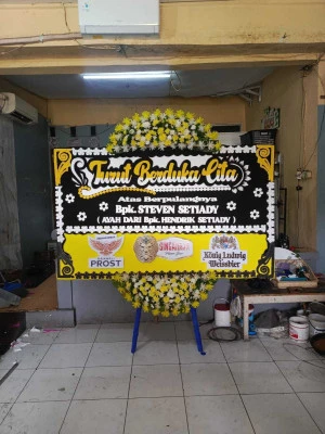 Papan Bunga di Petompon Gajahmungkur